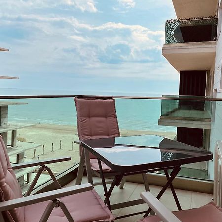 Năvodari Sea View Luxury Apartament מראה חיצוני תמונה